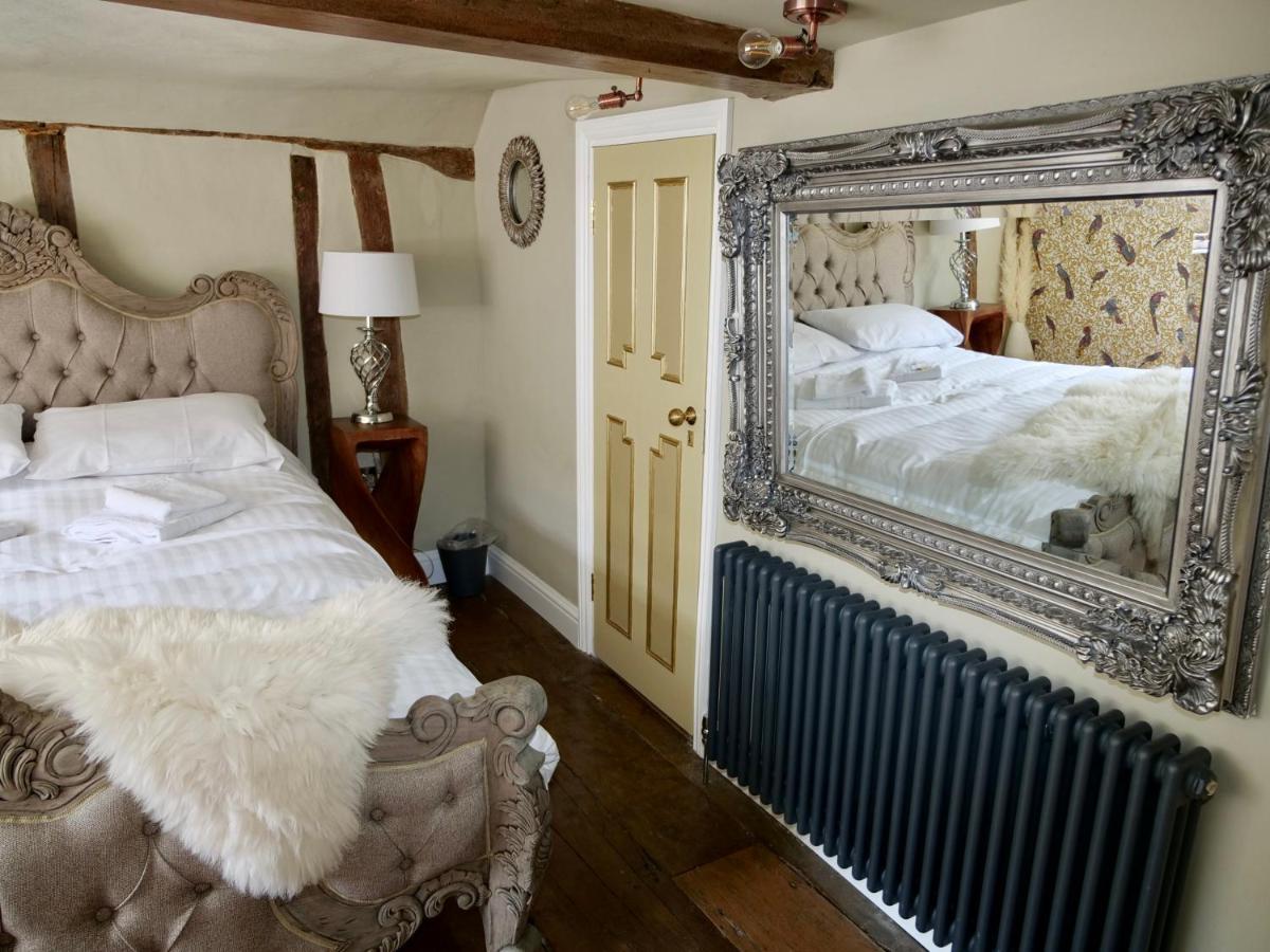 Luxury 9 Bed Manor House Hot Tub Cinema Room Skytv Saffron Walden Exterior photo
